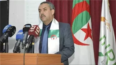 سعداوي قطع الأنترنت داخل مراكز إجراء الامتحانات فقط
