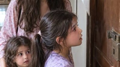 جوزى عنده محل بقاله فى بيت عيله لمنى السيد